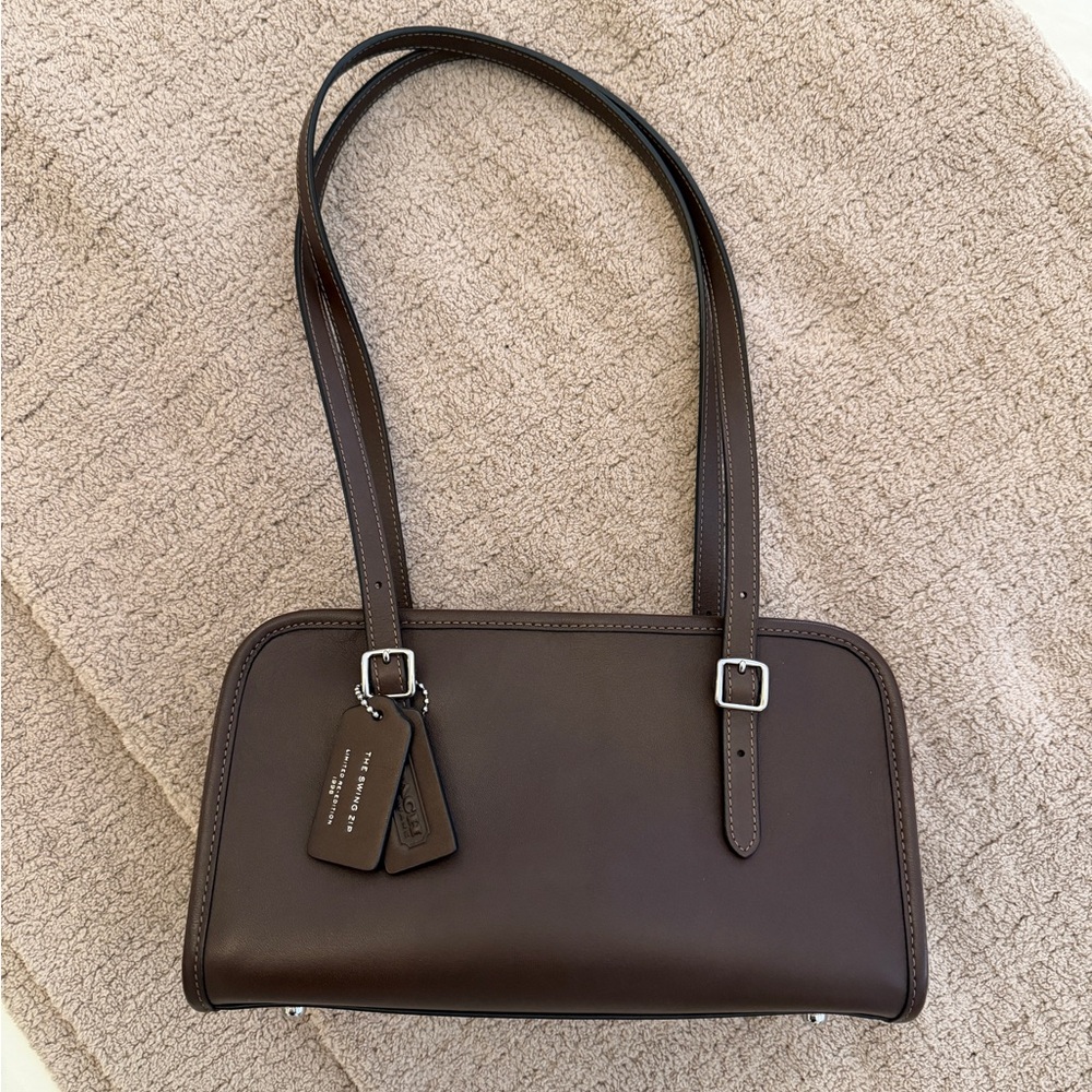 Coach swing zip maple - silver hardware
